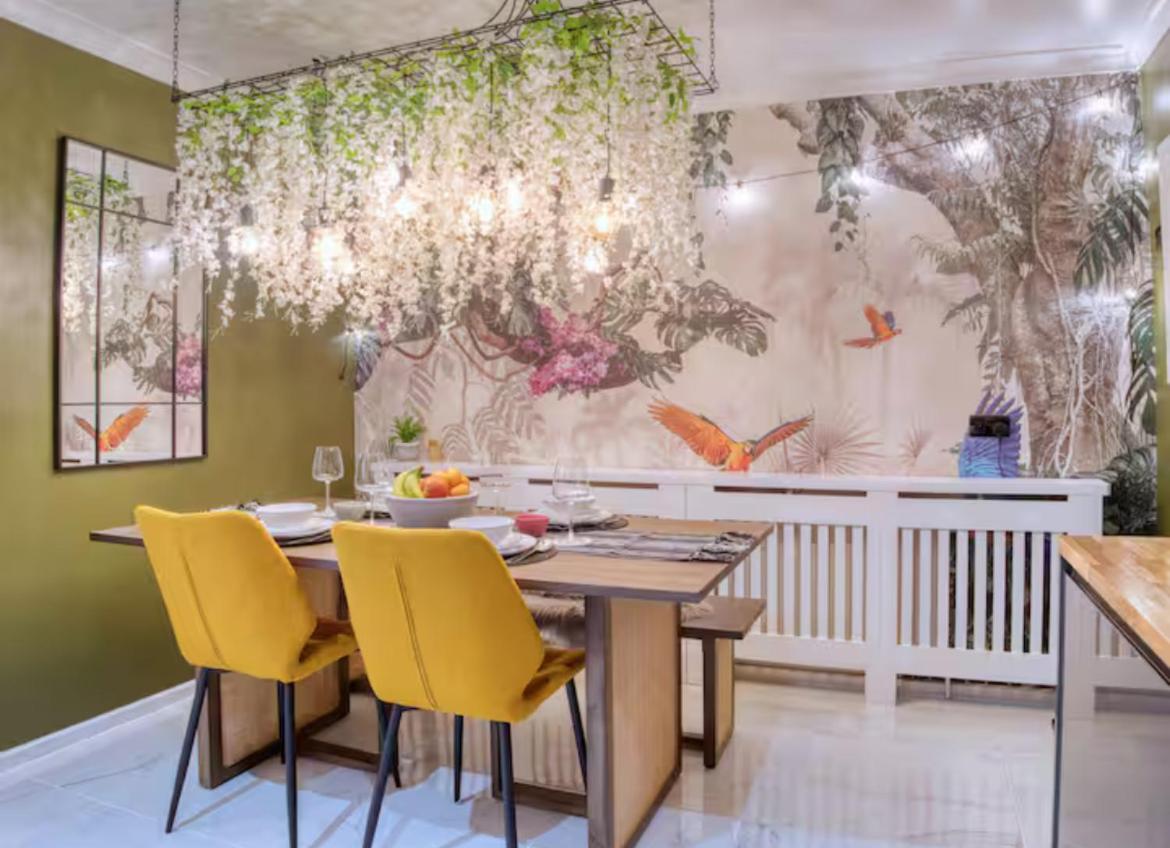 The Zen Den With Hot Tub And Garden Villa Londen Buitenkant foto